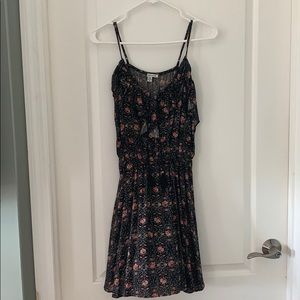 American eagle off the shoulder mid flower dress